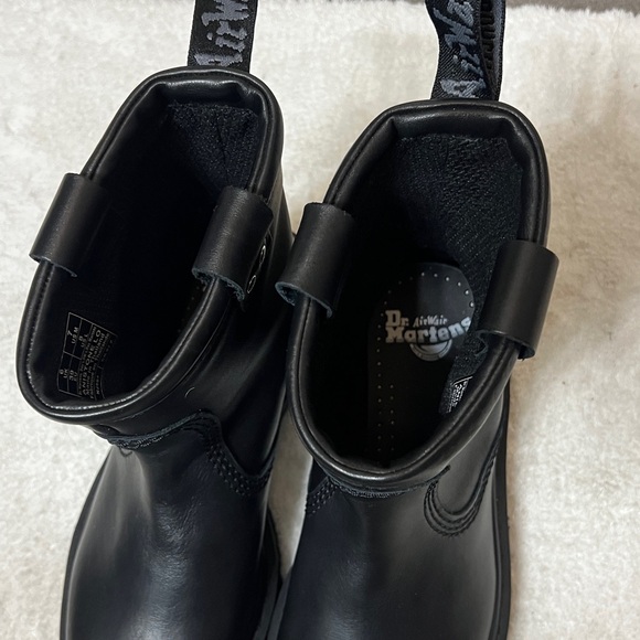 Dr. Martens women’s ankle boots Sz 8 Anistone Lo Leather black bikercore NWOT - Picture 6 of 9